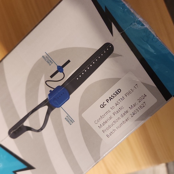 Remote control car - Picture 5 of 7